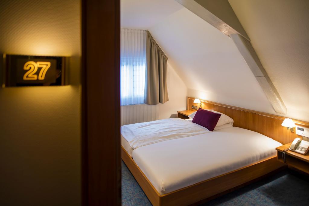 Parkhotel Tillmanns Eltville am Rhein Exterior foto